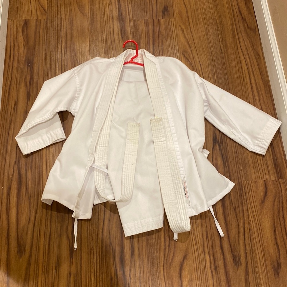 Kids white karate gee